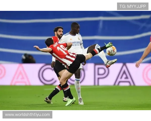 华体会平台网与皇马达成赞助协议推动足球赛事商业合作迈向新台阶 华体会平台网与皇马达成赞助协议推动足球赛事商业合作迈向新台阶